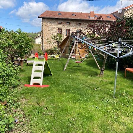 Usson-en-Forez Belle Maison De Familleヴィラ エクステリア 写真