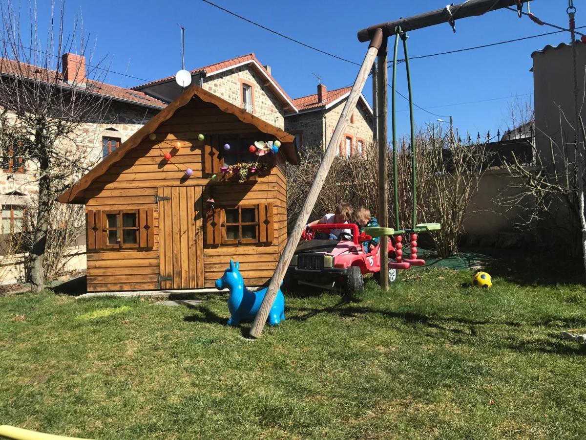 Usson-en-Forez Belle Maison De Familleヴィラ エクステリア 写真