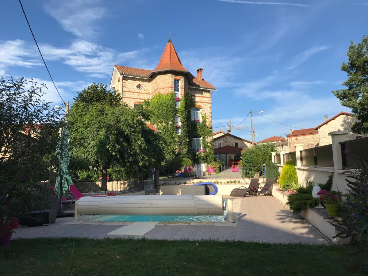 Usson-en-Forez Belle Maison De Familleヴィラ エクステリア 写真