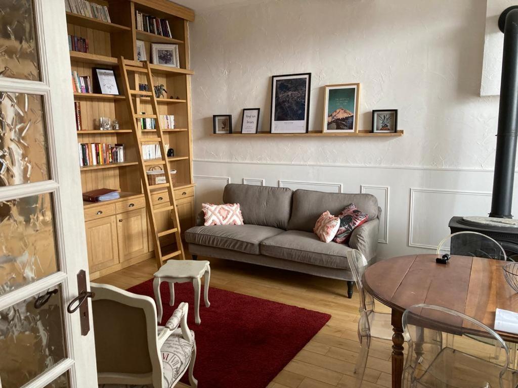 Usson-en-Forez Belle Maison De Familleヴィラ エクステリア 写真